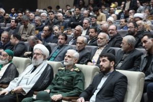تیغ تیز تحریف، در مقابل عظمت حماسهسازان ما بیاثر است