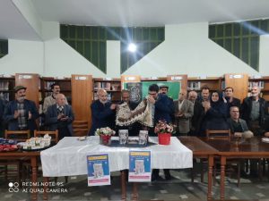 کتاب “یک داستان یک خاطره”؛ روایتی صادقانه از وقایع دوران قبل از انقلاب