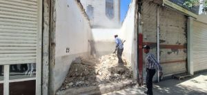 تعریض خیابان شهدا توسط شهرداری ملایر همچنان ادامه دارد