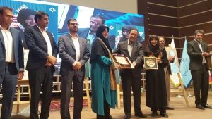 تجلیل از دبیر شهر جهانی مبلمان منبت به پاس پیشبرد اهداف شهرهای جهانی