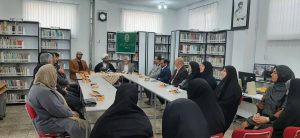 برگزاری نشست ادبی” تاثیر ادبیات بر شکل‌گیری انقلاب‌ها”/ ادبیات شاخه و پایه هنرهای دیگر است