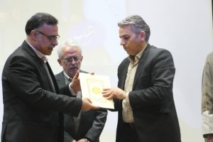 رئیس جدید دانشگاه ملی ملایر معرفی شد/ از ابزار علم و شرکت‌های دانش‌بنیان به خوبی استفاده شود