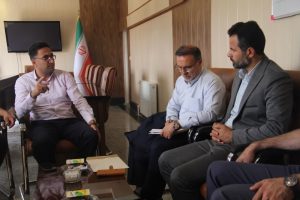 نماینده مردم ملایر تاکید کرد: مشکلات و موانع مالی در شهرداری‌های کوچک باید رفع شود