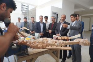 افتتاح کارگاه و فروشگاه مبلمان منبت یاسین در ملایر همزمان با هفته دولت