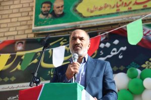 فرماندار ملایر: متولیان امر برای کیفی‌سازی مطالب آموزشی در مدارس  تلاش کنند