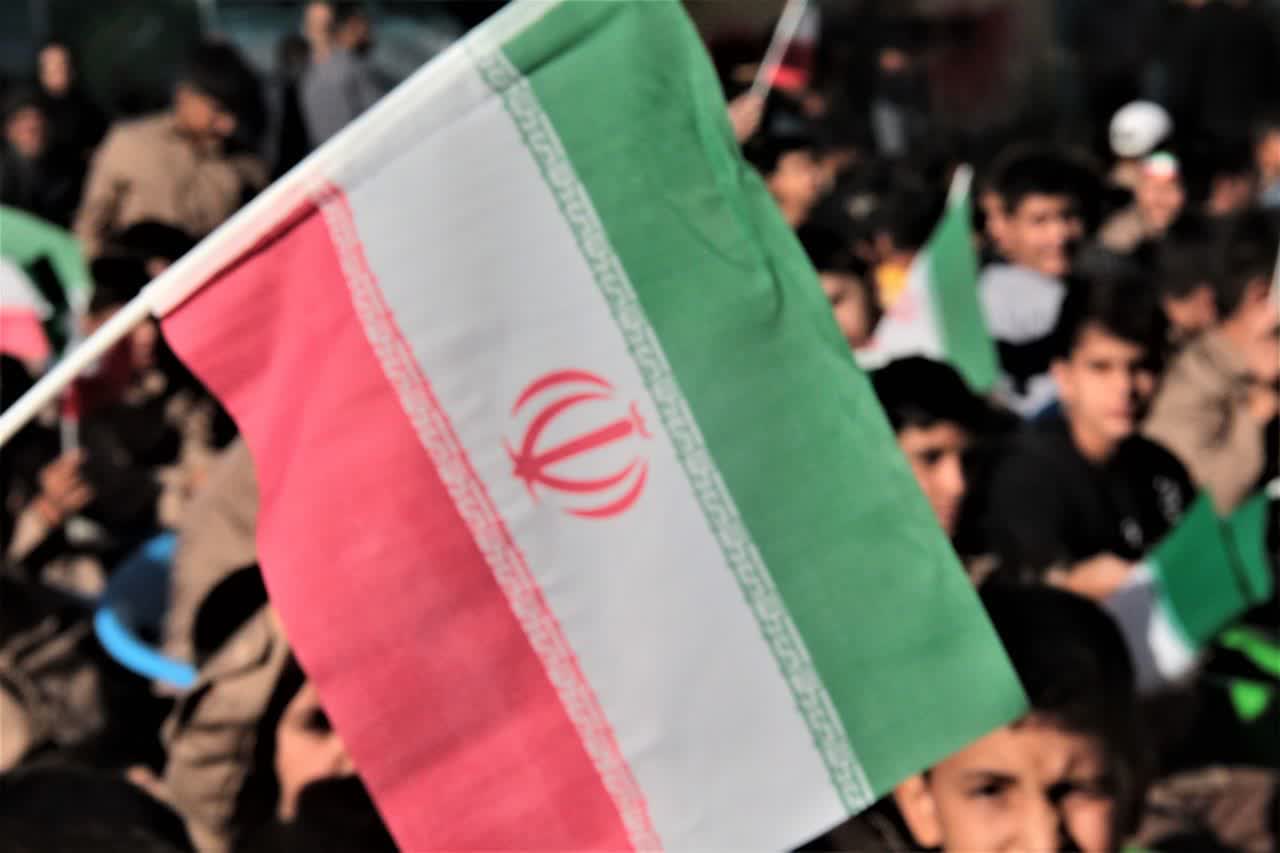 گزارش تصویری آغاز ماه مهر و طنین زنگ مدرسه و نوروز دانایی در دبیرستان شهید یزدانیار ملایر