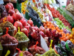 بازار شب یلدای ملایر تحت نظارت بازرسان صمت