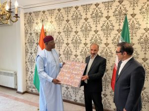 سفیر نیجر: جمهوری اسلامی ایران می‌تواند شریک راهبردی و الگوی توسعه برای نیجر باشد/همکاری‌های دوجانبه ملایر و کشور نیجر توسعه می‌یابد