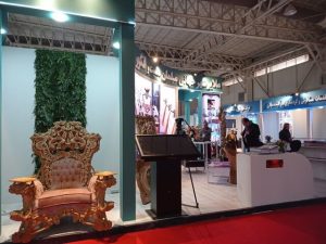 شرکت هنرمندان صنایع‌دستی ملایر در نمایشگاه بین‌المللی گردشگری و صنایع وابسته تهران با مشارکت شهرداری