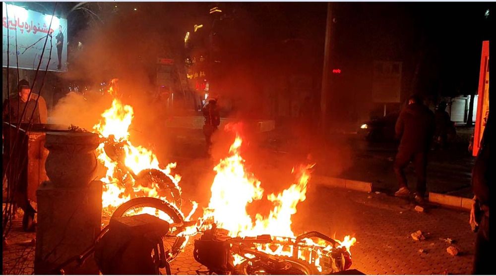 فرمانده قرارگاه فضای مجازی سپاه ناحیه ملایر: سرویس‌های جاسوسی موساد و سیا، در کمین جوانان ایرانی هستند