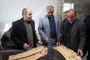 با نانوایی‌های متخلف ملایر برخورد قانونی و لازم صورت می‌گیرد