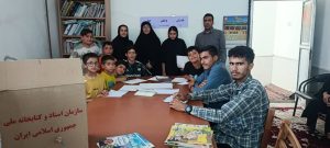 «روستاگردی» با طعم کتاب در ملایر کلید خورد/گسترش عدالت فرهنگی و ترویج کتابخوانی در بین نسل آینده